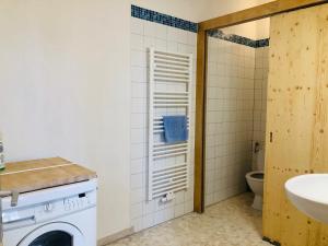 Vonios kambarys apgyvendinimo įstaigoje Sonnhof Ressl