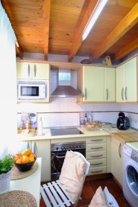 Kuchyň nebo kuchyňský kout v ubytování Vallespin Suite