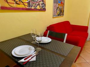 A seating area at Nel Sole bilocale
