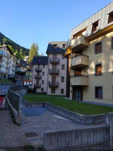 Imagen de la galería de Appartamento GARDEN Ponte di Legno, en Ponte di Legno