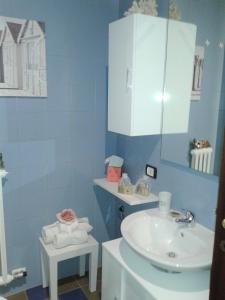 Phòng tắm tại CASTLE VIEW LODGE intero appartamento Verona centro storico