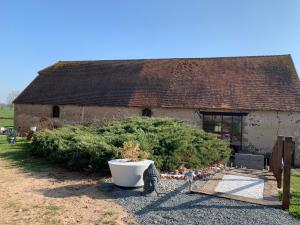 Foto dalla galleria di Domaine de La Madeleine a Ygrande