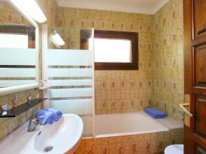 Kúpeľňa v ubytovaní Holiday Home Falconera by Interhome