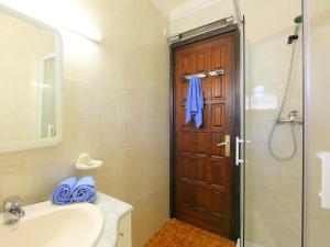 Kúpeľňa v ubytovaní Holiday Home Falconera by Interhome