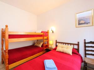 Posteľ alebo postele v izbe v ubytovaní Holiday Home Falconera by Interhome