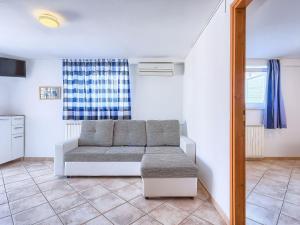 Posedenie v ubytovaní Apartment Nika-4 by Interhome