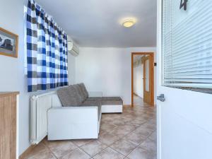 Posedenie v ubytovaní Apartment Nika-4 by Interhome