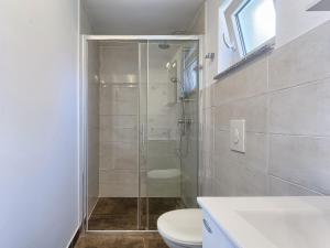 Koupelna v ubytování Apartment Nika-10 by Interhome