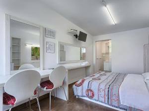 Łóżko lub łóżka w pokoju w obiekcie Apartment Nika-11 by Interhome
