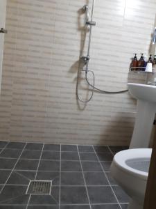 Koupelna v ubytování K Guesthouse