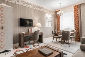 โทรทัศน์และ/หรือระบบความบันเทิงของ Aries Hotel & SPA Wisła