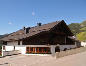 Gallery image of Hotel Garni Frommes in Fiss
