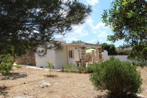 The building in which the holiday home is located