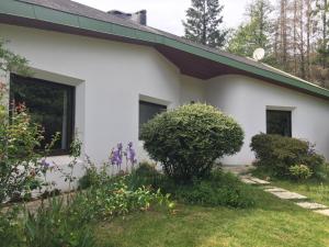 Taman di luar Le gîte du Val