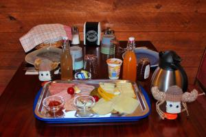 Jedlo v ubytovaní bed & breakfast alebo blízkom okolí