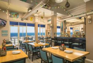 En restaurang eller annat matställe på Nantasket Beach Resort