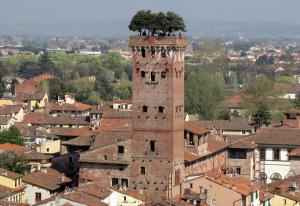 Výhľad na mesto Lucca alebo výhľad na mesto priamo z apartmánu