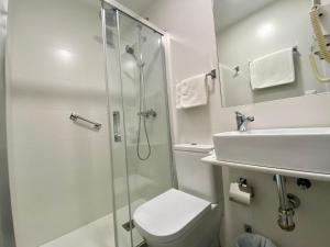 Koupelna v ubytování Hostal Pensimar