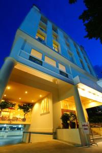 صورة لـ People Place Boutique In Town Hotel - SHA Extra Plus في شيانغ ماي