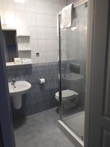Koupelna v ubytování Hotel Marmułowski
