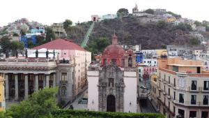 Nespecifikovaný výhled na destinaci Guanajuato nebo výhled na město při pohledu z hotelu
