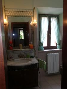 Phòng tắm tại La Casa di Elena