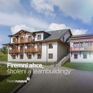 Photo de la galerie de l'établissement Hotel Rusava 2 depandance, à Rusava 11 autres photos