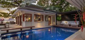 Бассейн в Villa Macaque and Villa Languor или поблизости
