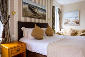 Gallery image of The White House Inn - Whitby in Whitby