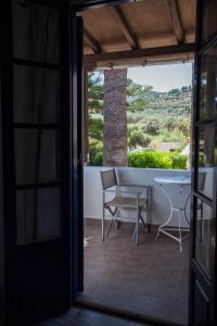 A balcony or terrace at 7 Islands