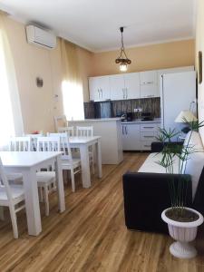 Köök või kööginurk majutusasutuses Holiday House