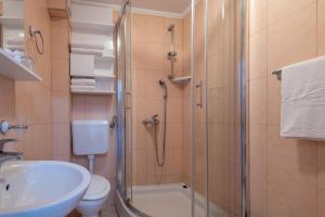 Koupelna v ubytování Hotel Porat