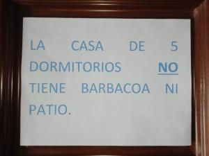 a sign in a wooden frame with the words la casa de dominicos at Las Casas del Duraton in Urueñas