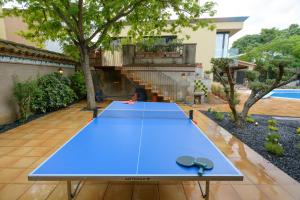 Stolný tenis v ubytovaní Casa Deluxe Alt Empordà Costa Brava - Private swimming pool alebo v jeho okolí