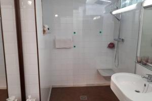 A bathroom at Magic Place