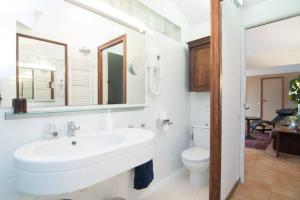 A bathroom at Magic Place