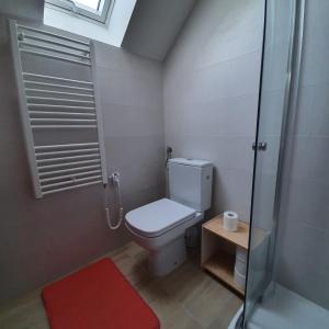 Koupelna v ubytování DOMČEK V ZÁHRADE + 15 fotografií