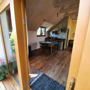 Fotografie z fotogalerie ubytování DOMČEK V ZÁHRADE v destinaci Banská Štiavnica