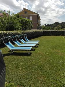 A garden outside B&B Baratoff