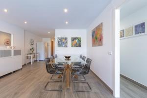 Zdjęcie z galerii obiektu Marbella Suites w Marbelli