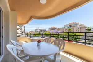 Balkon lub taras w obiekcie Marbella Suites