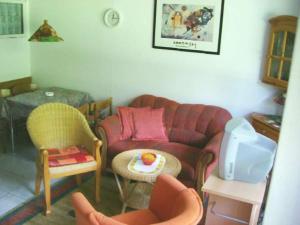 Istumisnurk majutusasutuses Ferienanlage Amwalde - Retro Ferienwohnung C5 +1 foto