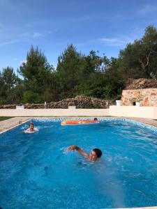 Bazén v ubytovaní Holiday Home Antonija alebo v jeho blízkosti