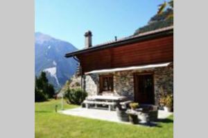 Gallery image of Chalet Edelweiss - Verbier, Mountain Views, Jacuzzi! in Vollèges