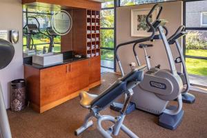 The fitness centre and/or fitness facilities at City Lodge Hotel Johannesburg Airport, Barbara Road