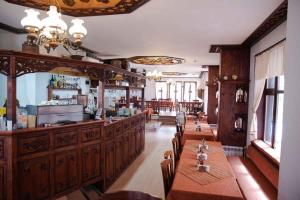 Lounge nebo bar v ubytování Spa Complex Aleksandar