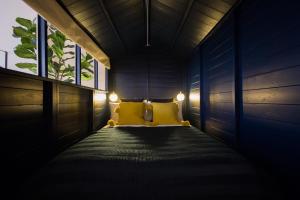 Gallery image of The Beach Hut in Shoreditch, by the Design Traveller in London