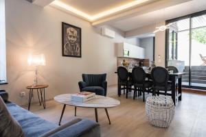 Et opholdsområde på La terrasse de La Tour Pinte.