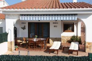 El edificio en el que está la casa vacacional