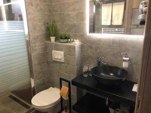 Koupelna v ubytování Luxury rooms Lira